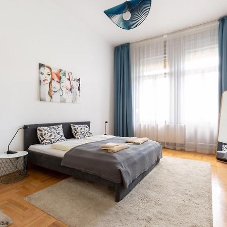 Sz9 Szent Istvan Apartment Budapest Bagian luar foto