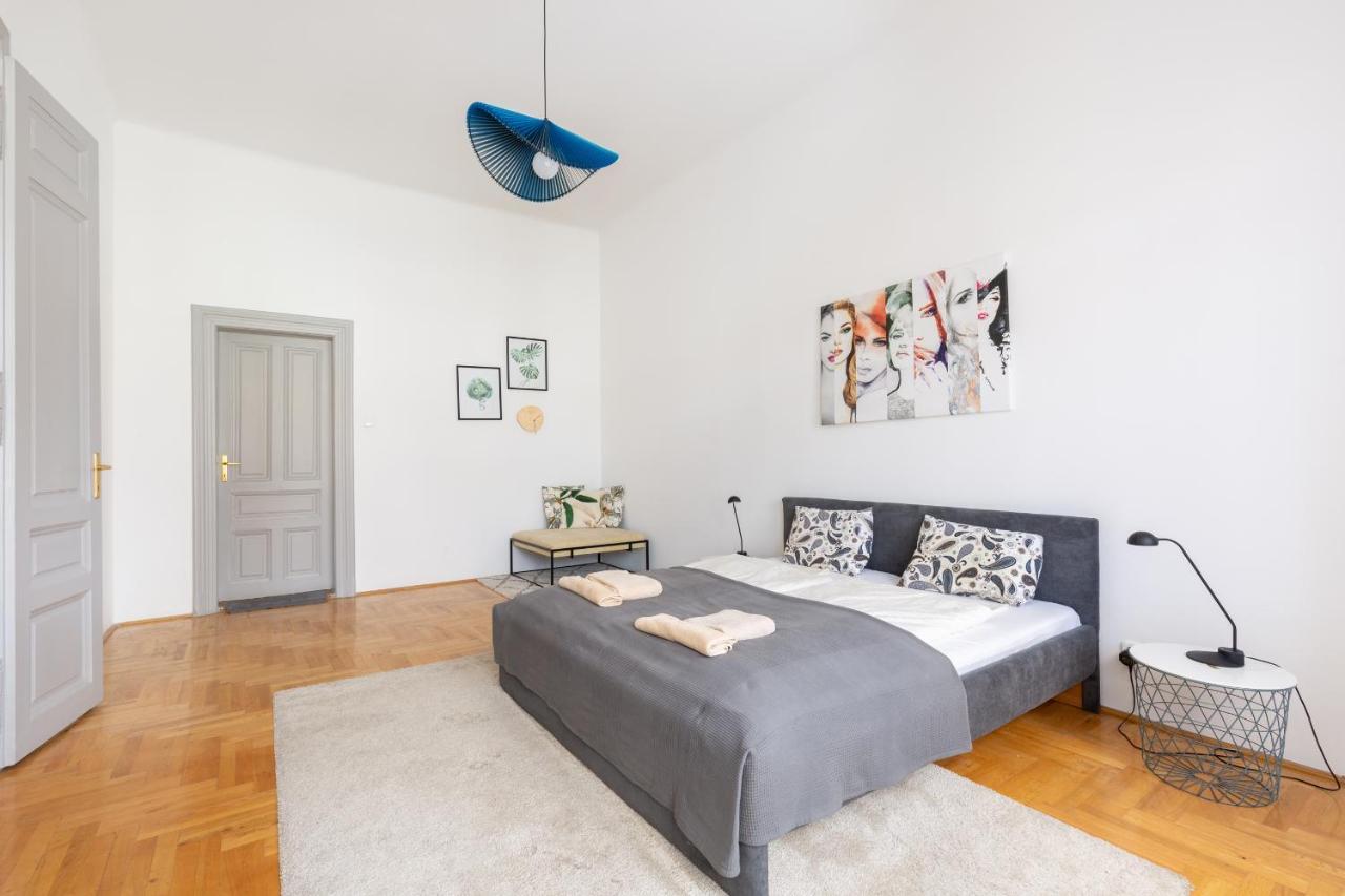 Sz9 Szent Istvan Apartment Budapest Bagian luar foto